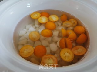 金桔荸荠雪梨汤的做法步骤：6