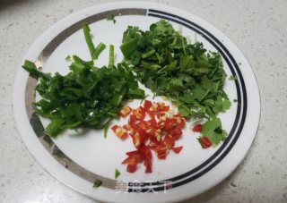 油菜馅饼的做法步骤：1