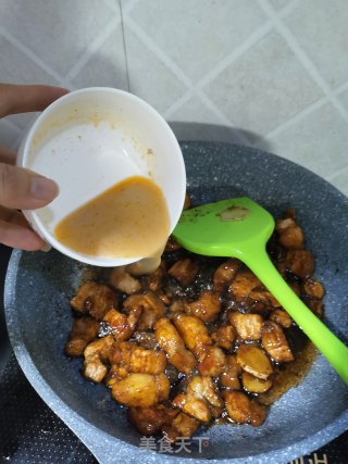 茭白红烧肉的做法步骤：5