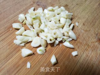 蒜蓉南瓜丝的做法步骤：1