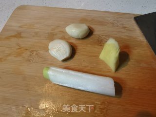 白菜炖豆腐，冬天热乎乎的做法步骤：5