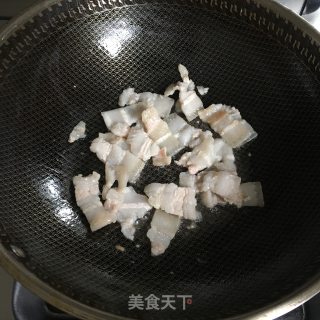 木耳西兰花炒肉的做法步骤：5