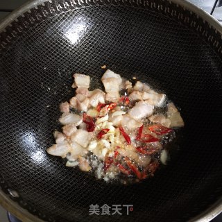 木耳西兰花炒肉的做法步骤：6