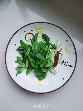 青口贝炒韭菜的做法步骤：5