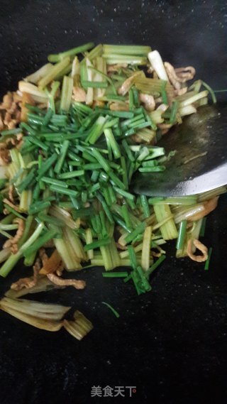 肉丝炒香芹的做法步骤：8