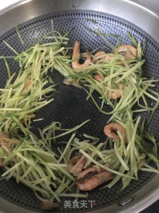 “快手汤”鲜虾粉丝萝卜汤的做法步骤：10
