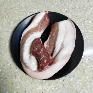 家常红烧肉的做法步骤：1