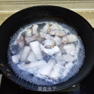 家常红烧肉的做法步骤：3