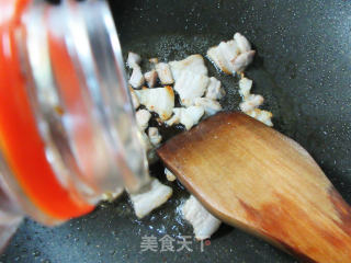 五花肉炒大白菜的做法步骤：3