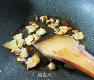五花肉炒大白菜的做法步骤：5