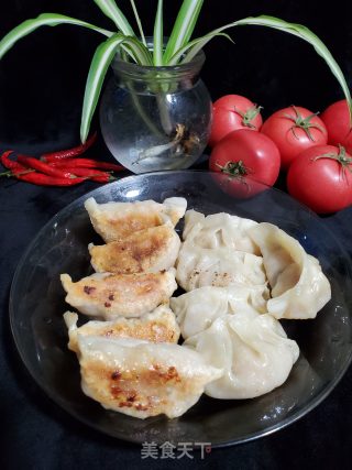 三鲜煎饺的做法步骤：16