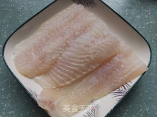 滑炒鱼片的做法步骤：1