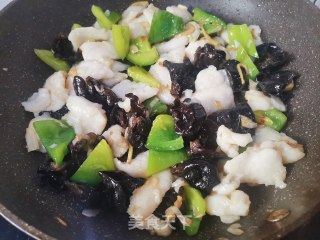 滑炒鱼片的做法步骤：6