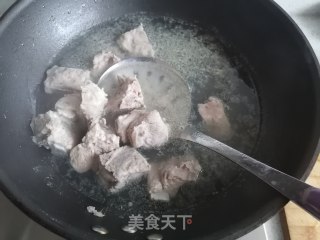 排骨杂炖的做法步骤：3