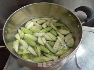 丝瓜拌木耳的做法步骤：4