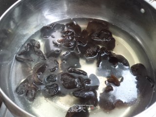 丝瓜拌木耳的做法步骤：6