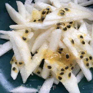 百香果柠檬蜜拌雪梨的做法步骤：6
