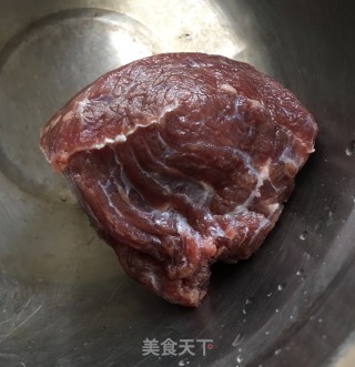 牛肉蒸蛋的做法步骤：1