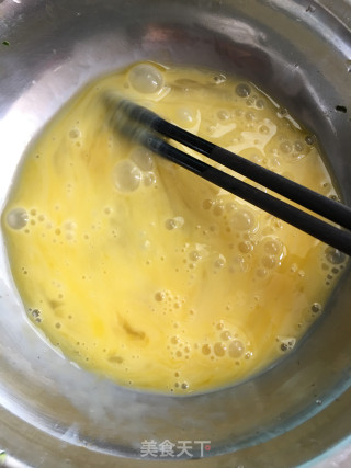 牛肉蒸蛋的做法步骤：2