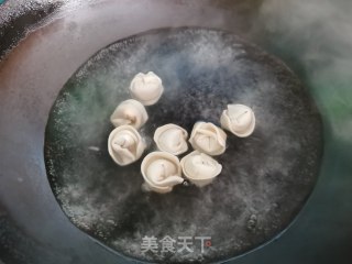 丝瓜云吞汤的做法步骤：2