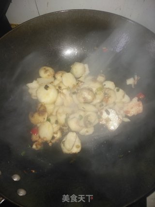 马蹄炒木耳的做法步骤：8