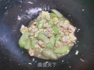 丝瓜鸡蛋炒虾仁的做法步骤：10