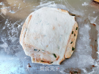发面酱香饼的做法步骤：10