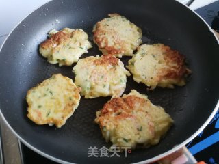 虾皮鸡蛋萝卜丝饼的做法步骤：6