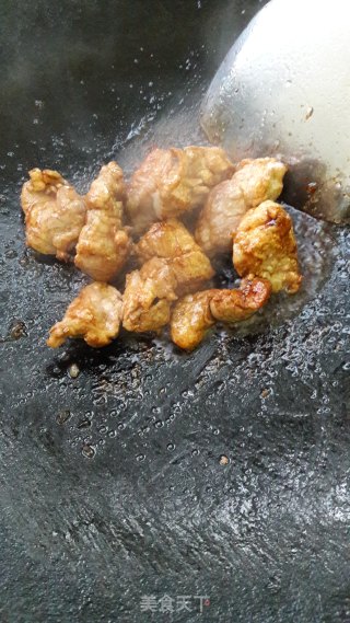 土豆烧肉的做法步骤：3