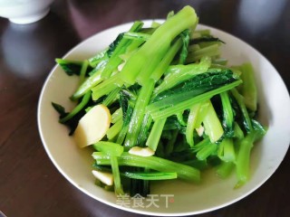 清炒春菜的做法步骤：7