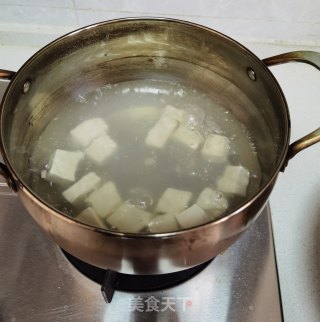 鸭血炖豆腐的做法步骤：3