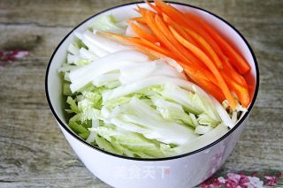 白菜冻豆腐炖粉条的做法步骤：2