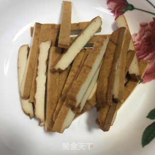 鸡蛋时蔬炒年糕的做法步骤：4
