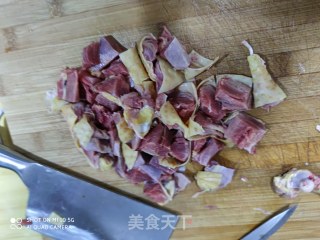 下饭菜  鸡腿土豆炖蘑菇的做法步骤：3