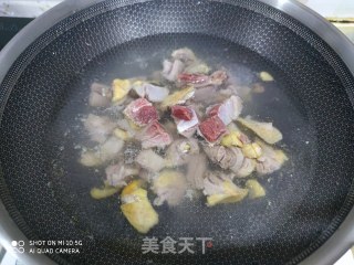 下饭菜  鸡腿土豆炖蘑菇的做法步骤：4