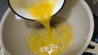 家常菜西红柿炒鸡蛋的做法步骤：3