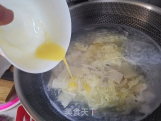 紫菜豆腐蛋花汤的做法步骤：5