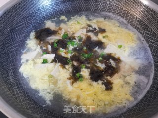紫菜豆腐蛋花汤的做法步骤：8