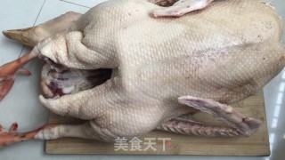 卤鹅的做法步骤：1