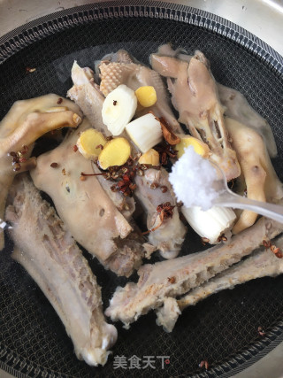 卤鹅的做法步骤：9