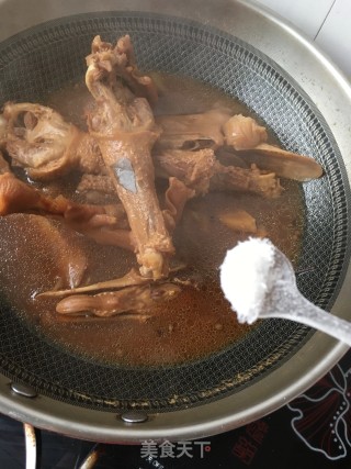 卤鹅的做法步骤：15