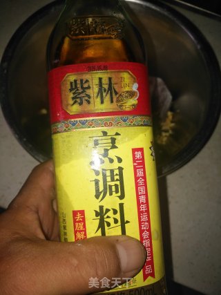 剁椒酱蒸带鱼的做法步骤：3