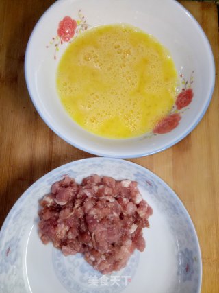 肉末蒸蛋的做法步骤：1