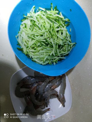 萝卜丝虾汤的做法步骤：2