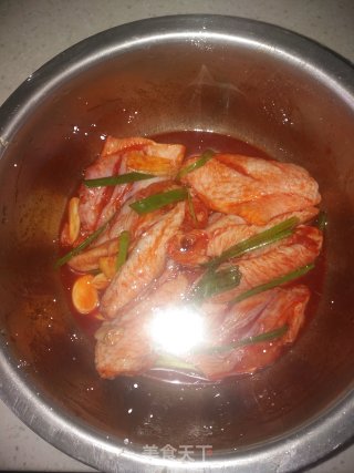 网红奥尔良烤鸡翅的做法步骤：7