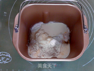 葡萄干椰蓉淡奶油面包的做法步骤：9