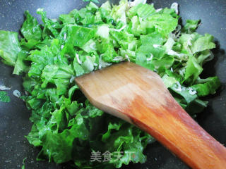 生菜虾皮炒饭的做法步骤：4