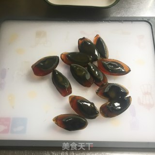 苦菊拌松花蛋的做法步骤：1