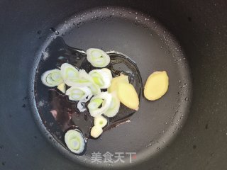 虾仁白菜炖粉条的做法步骤：4