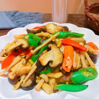 小炒双菇的做法步骤：9